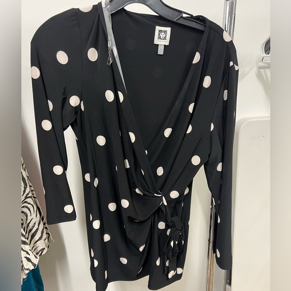 Anne Klein partial wrap blouse | size medium black and white polka dots - Picture 2 of 6